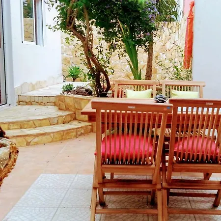 Cosy Patio * 波尔蒂芒
